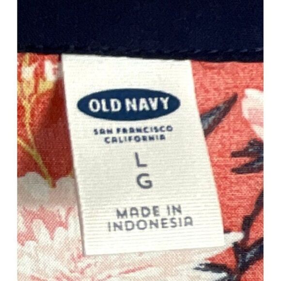 Old Navy NWT Long-sleeve, Swing Pintuck, Red, Floral top, size large, 100% rayon - Picture 5 of 9